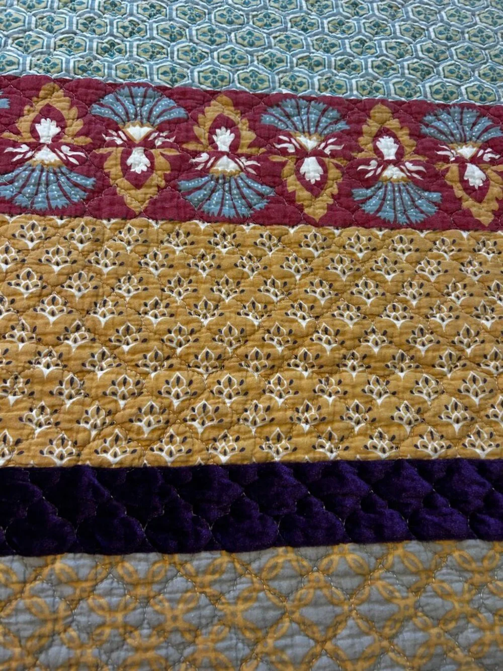 Bedding - Coverlet